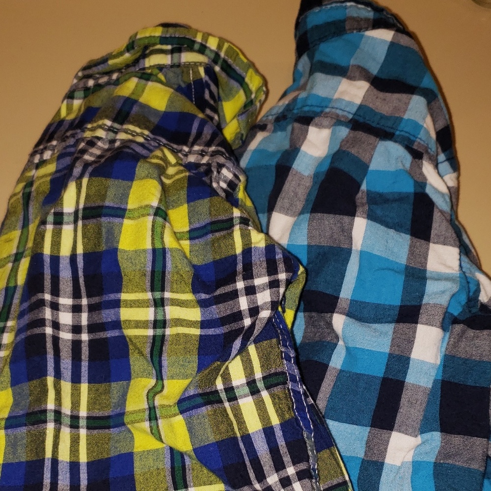 ⭐$3 in bundle/plaid long sleeves shirts, like new.